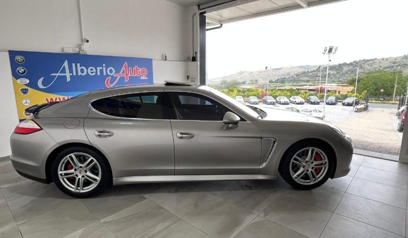 PORSCHE Panamera pieno