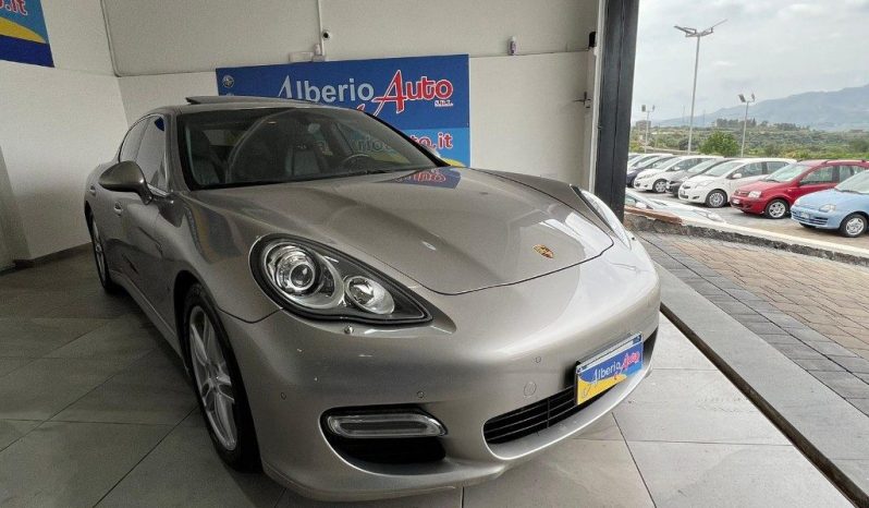 PORSCHE Panamera pieno