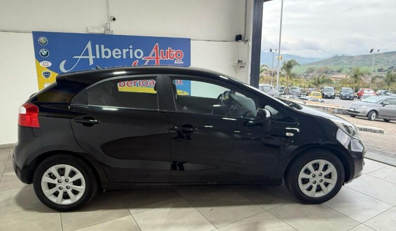 KIA Rio pieno