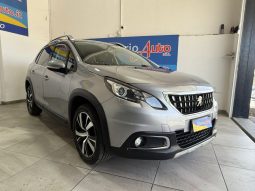 PEUGEOT 2008 pieno