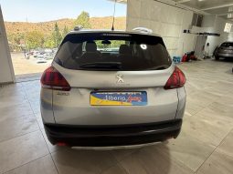 PEUGEOT 2008 pieno