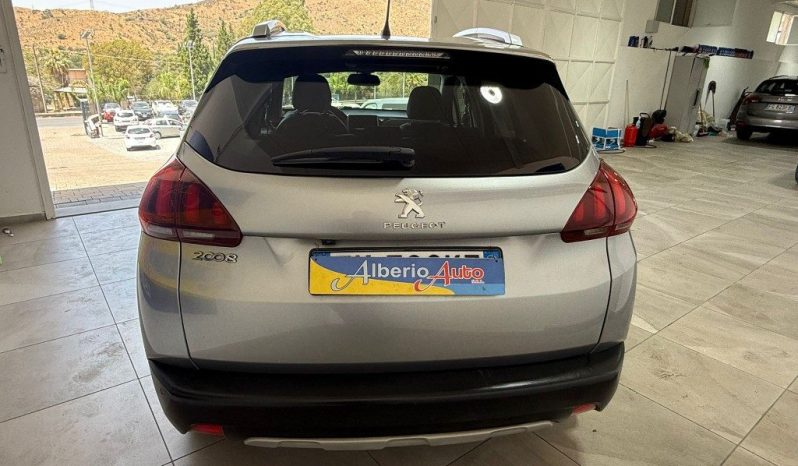 PEUGEOT 2008 pieno