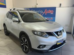 NISSAN X-Trail pieno