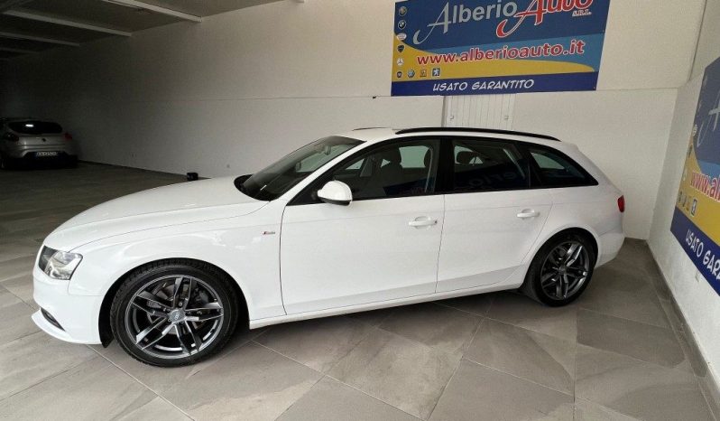 AUDI A4 pieno