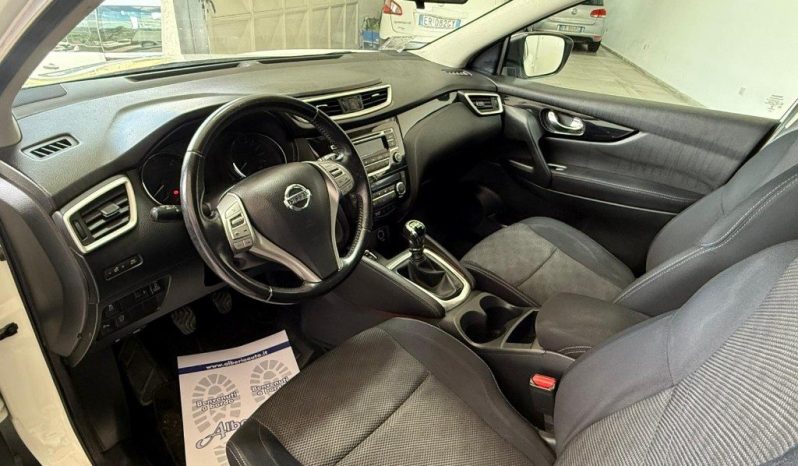 NISSAN Qashqai pieno