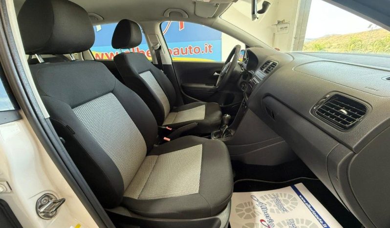 VOLKSWAGEN Polo pieno