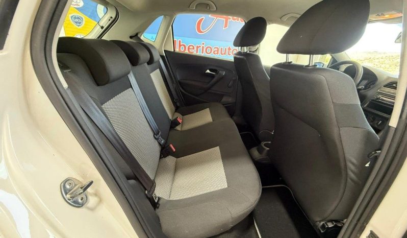 VOLKSWAGEN Polo pieno