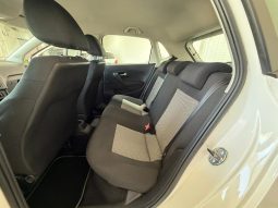 VOLKSWAGEN Polo pieno