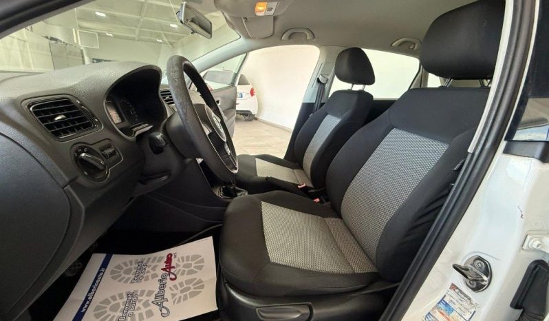 VOLKSWAGEN Polo pieno