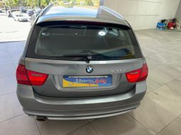BMW 320 pieno