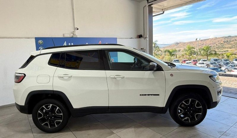 JEEP Compass pieno