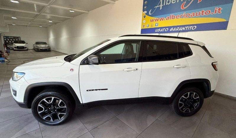 JEEP Compass pieno