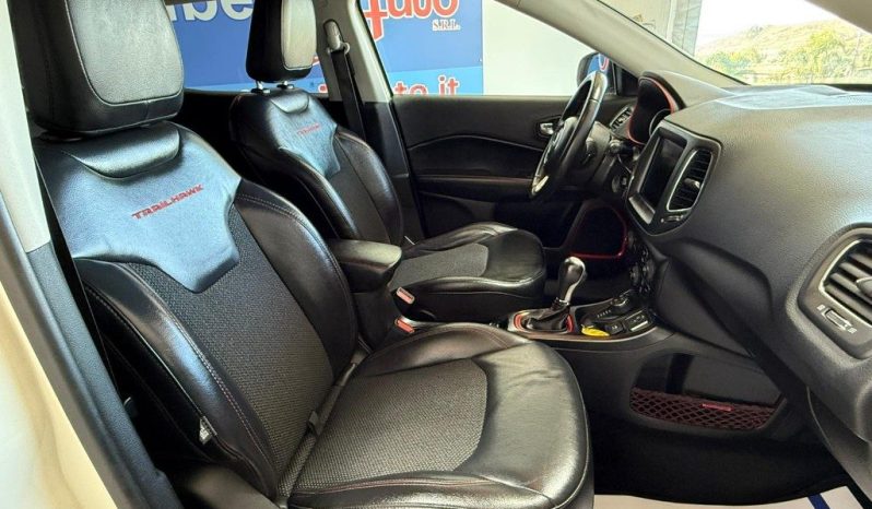 JEEP Compass pieno