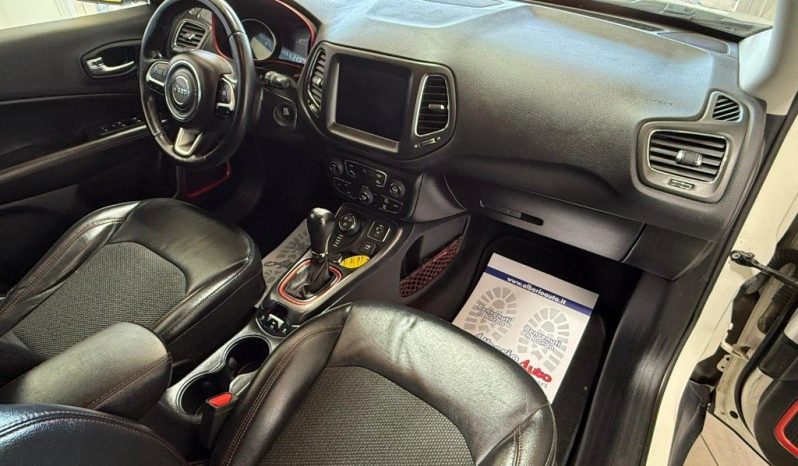 JEEP Compass pieno