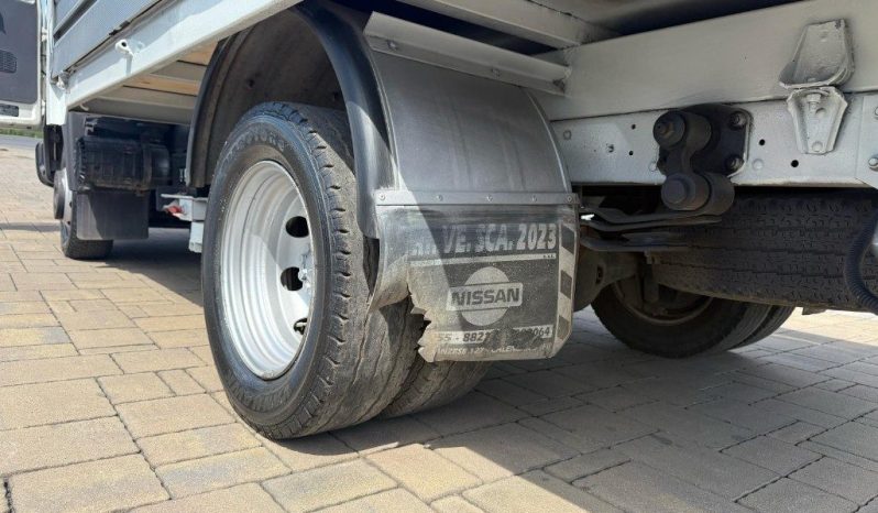NISSAN Cabstar pieno