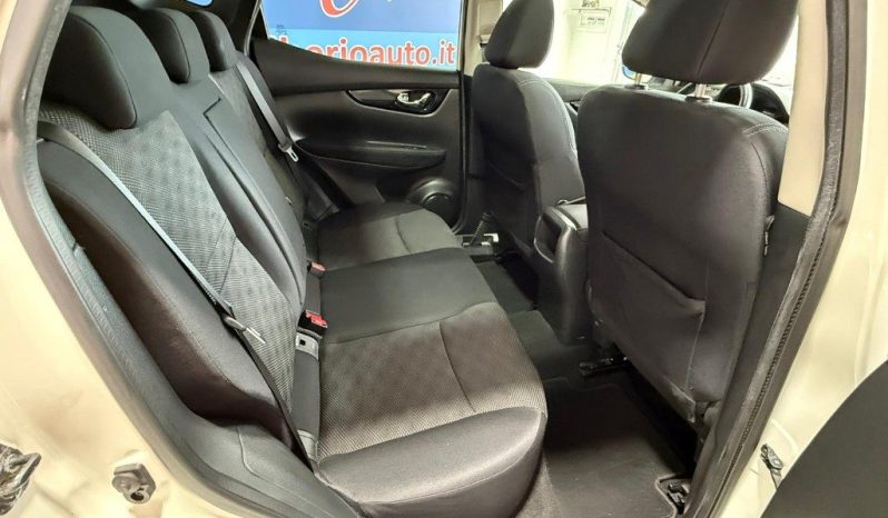 NISSAN Qashqai pieno