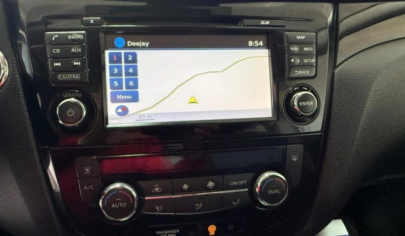 NISSAN Qashqai pieno