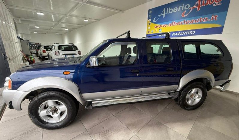 NISSAN Pick Up pieno