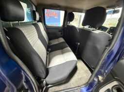 NISSAN Pick Up pieno