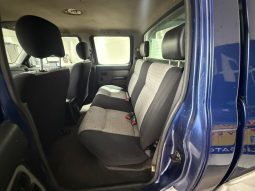 NISSAN Pick Up pieno