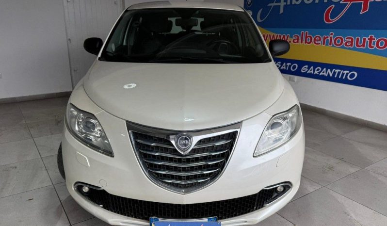 LANCIA Ypsilon pieno