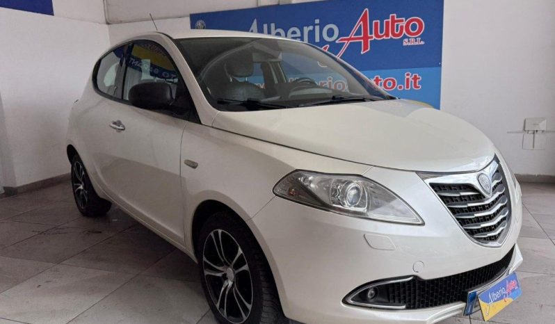 LANCIA Ypsilon pieno