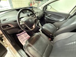 LANCIA Ypsilon pieno