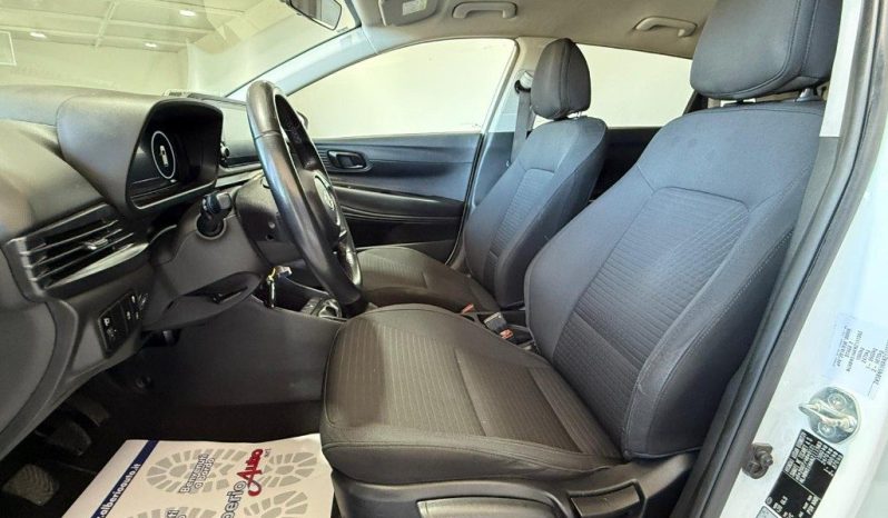 HYUNDAI i20 pieno