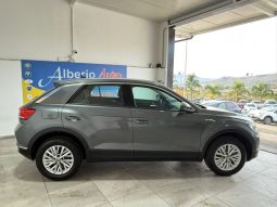VOLKSWAGEN T-Roc pieno