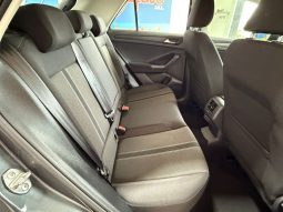 VOLKSWAGEN T-Roc pieno