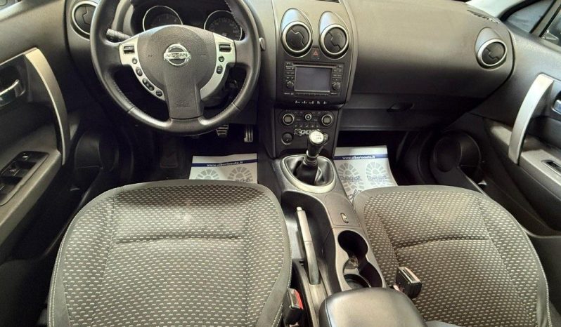 NISSAN Qashqai pieno