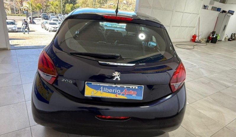 PEUGEOT 208 pieno