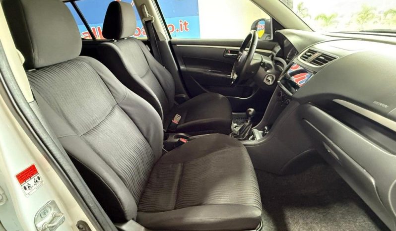 SUZUKI Swift pieno