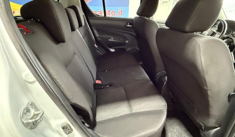 SUZUKI Swift pieno