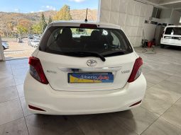 TOYOTA Yaris pieno