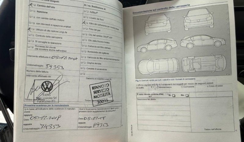 VOLKSWAGEN Golf pieno