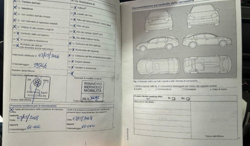 VOLKSWAGEN Golf pieno