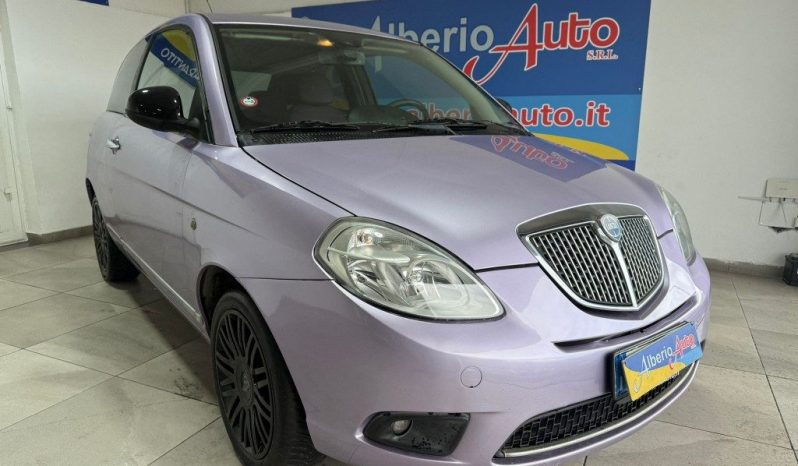 LANCIA Ypsilon pieno