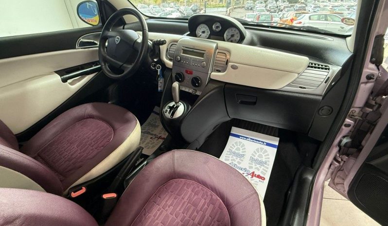 LANCIA Ypsilon pieno