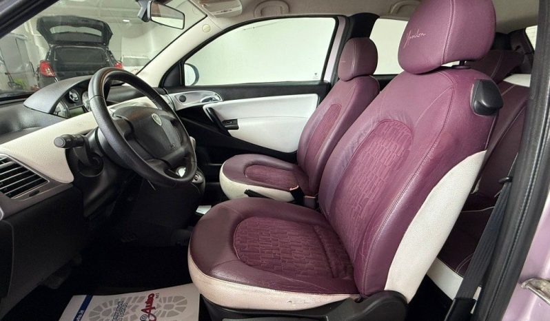 LANCIA Ypsilon pieno