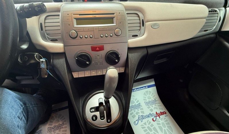 LANCIA Ypsilon pieno