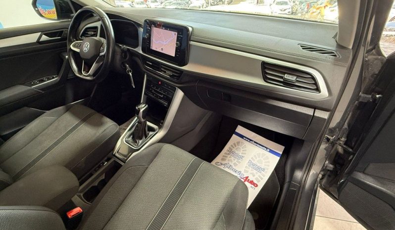 VOLKSWAGEN T-Roc pieno