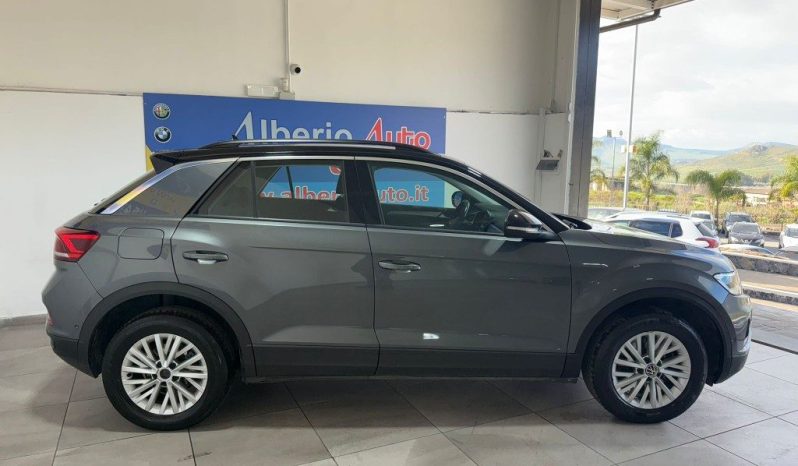 VOLKSWAGEN T-Roc pieno