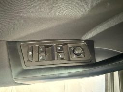 VOLKSWAGEN T-Roc pieno