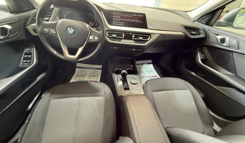 BMW 216 pieno