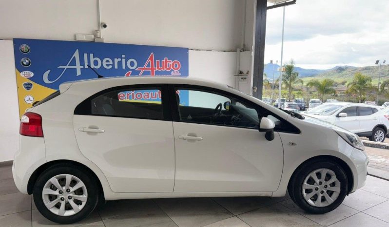 KIA Rio pieno