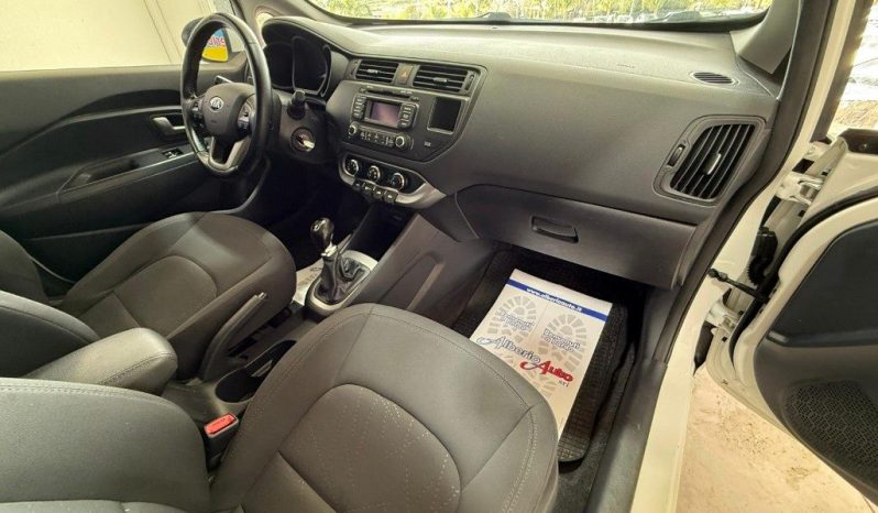 KIA Rio pieno