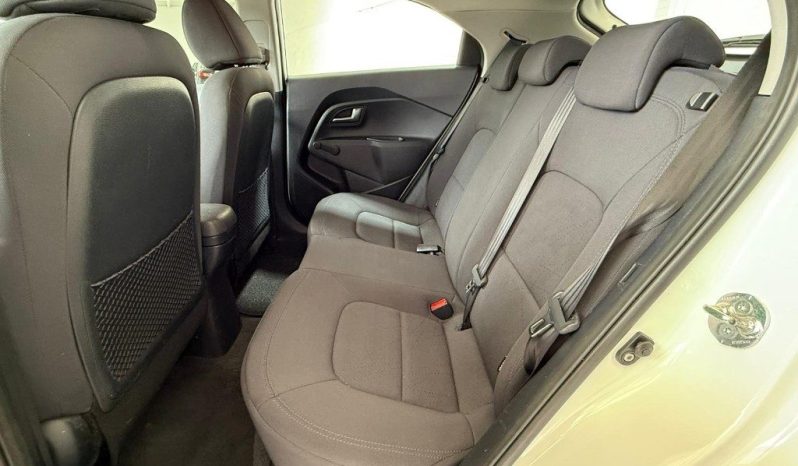 KIA Rio pieno