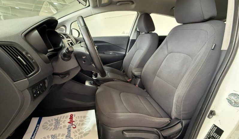 KIA Rio pieno