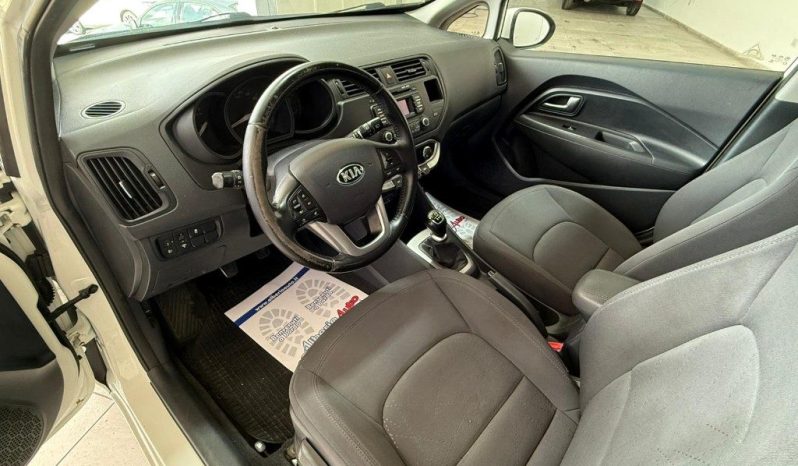 KIA Rio pieno